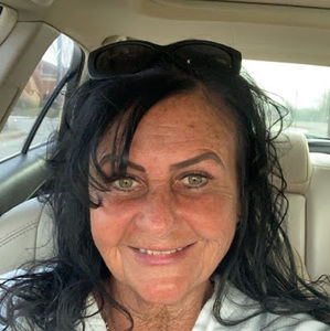 Meet your Posher, Veronica